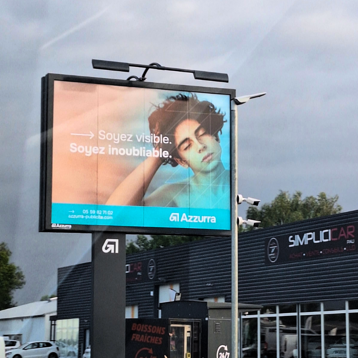 Un terrain ou un mur aveugle bénéficiant d’une visibilité ? Devenez notre partenaire et créez une source de revenus pérennes.